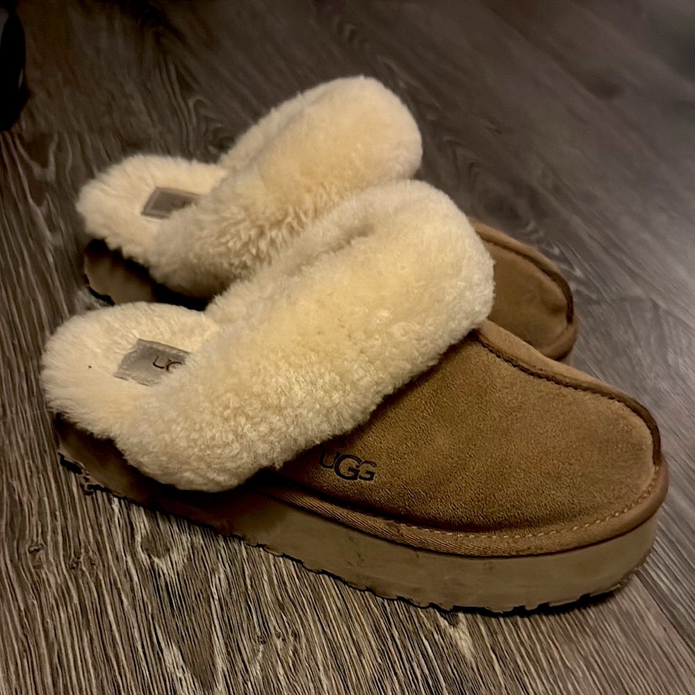 ugg disquette platform slippers